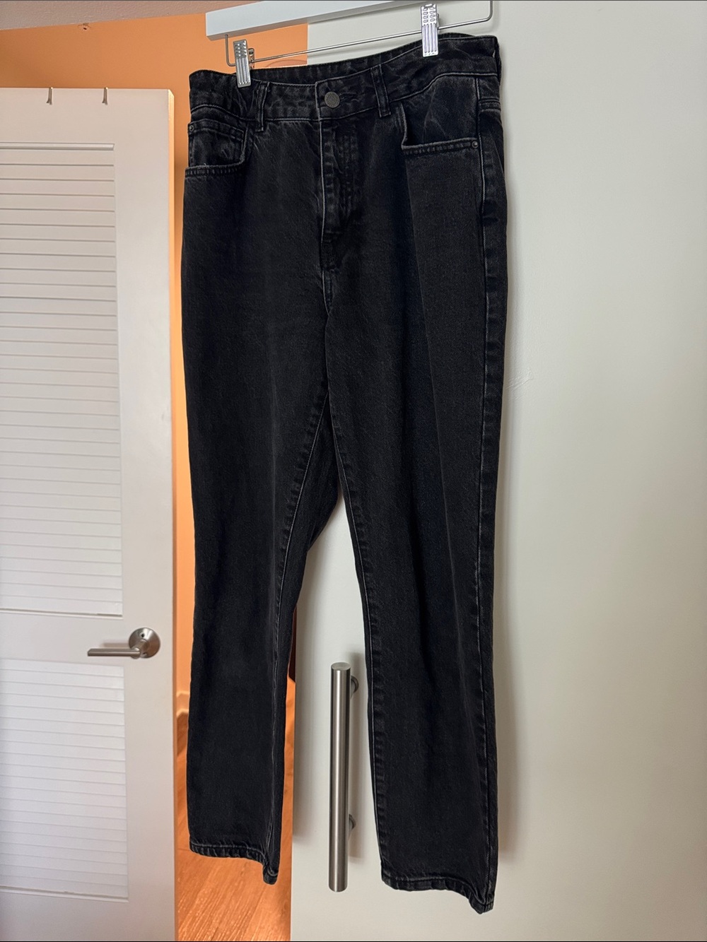 Noisy May High-Waist Black Straight-Leg Jeans